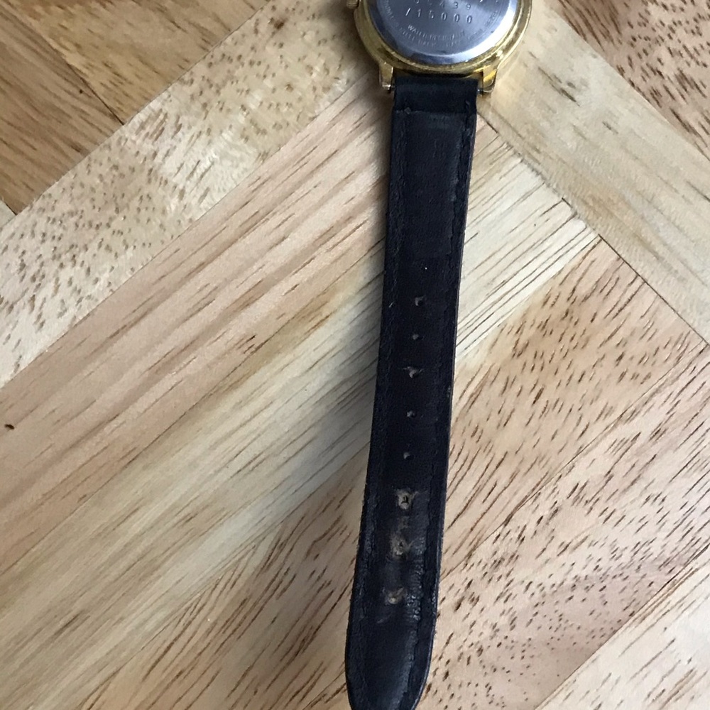 A Vintage and Limited Edition Pocahontas Watch - Picture 4 of 8